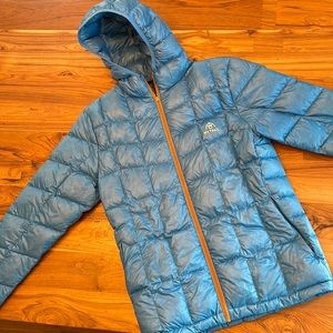 850-Fill Hyperlight Hooded Down Jacket